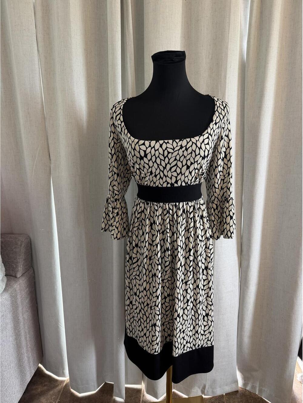 London Times Black and Cream Leaf Print Midi Dress Size 14